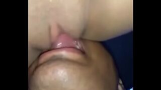 Vídeo de homem chupando buceta gostosa
